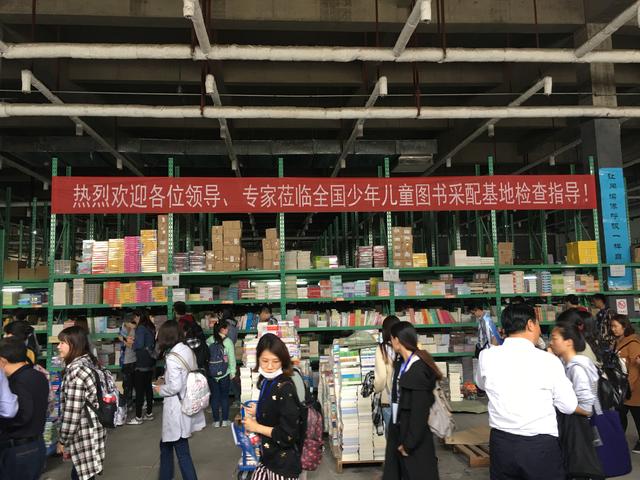 beat365英国官方网站历文学院文管系2019毕业实习拉开序幕